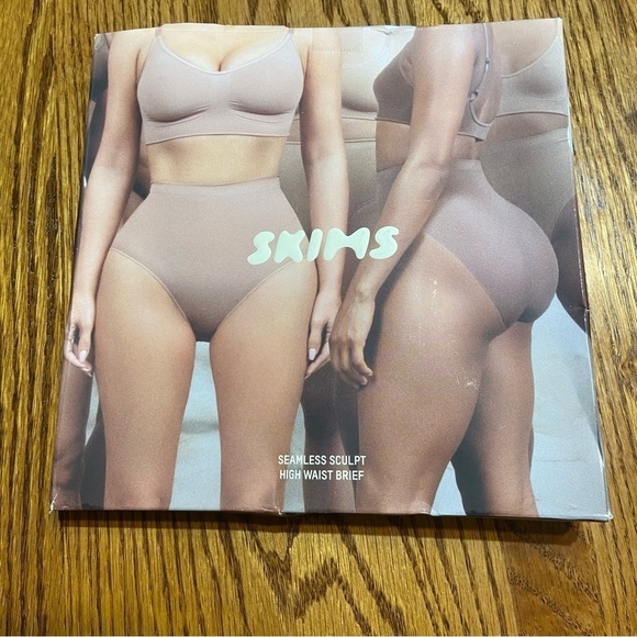 Seamless Sculpt High Waist Brief Size XL Color Onyx - Picture 2 of 6